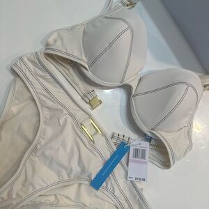 Blue Rod Beattie White Sculpted Bikini Set – Size 6 / Medium – NWT